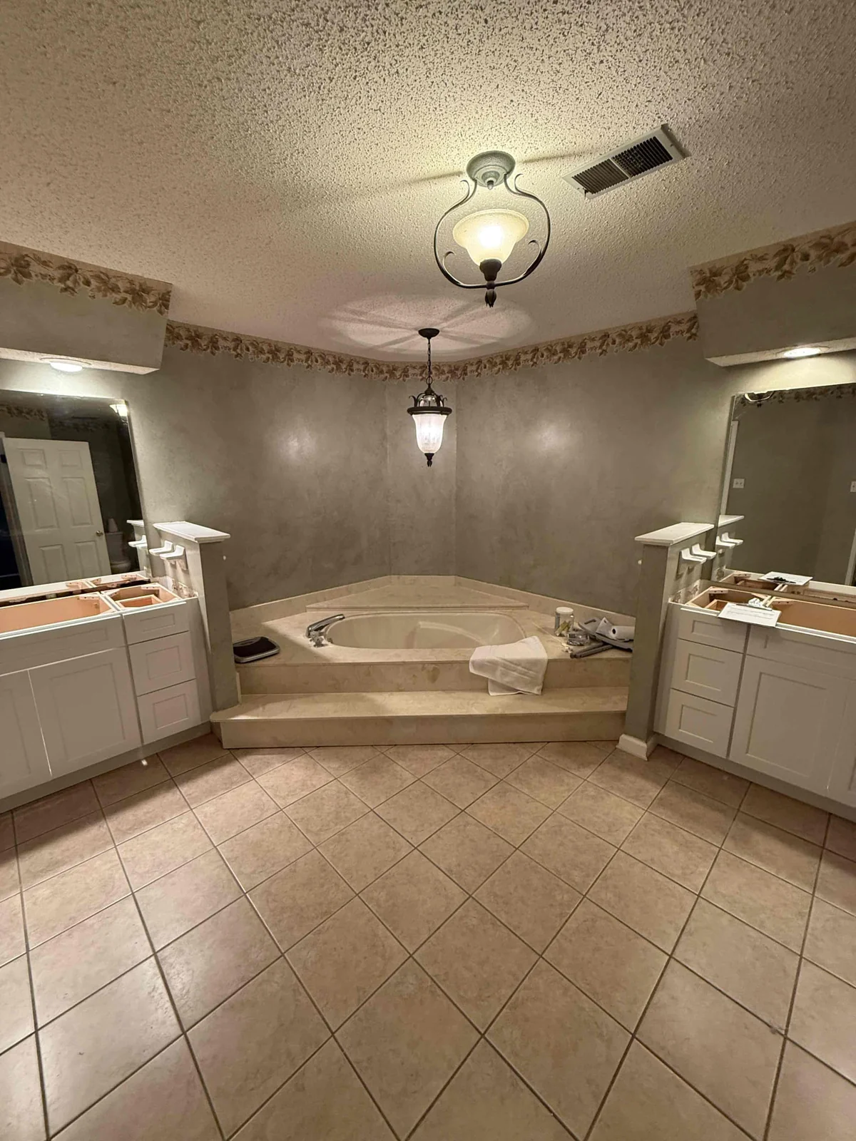Before photo of a tub to shower conversion in Bartlett, TN